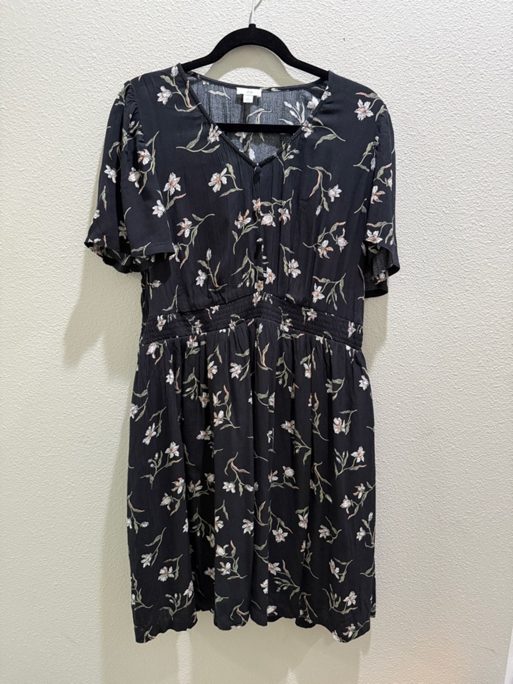 dip Black Floral Short-Sleeve Smocked-Waist Dress with White & Blush Blooms